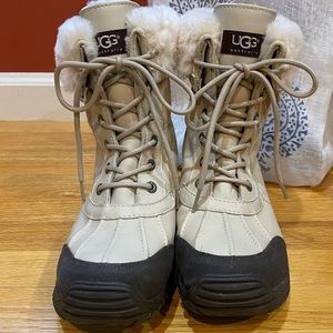 Ugg Adirondack boots